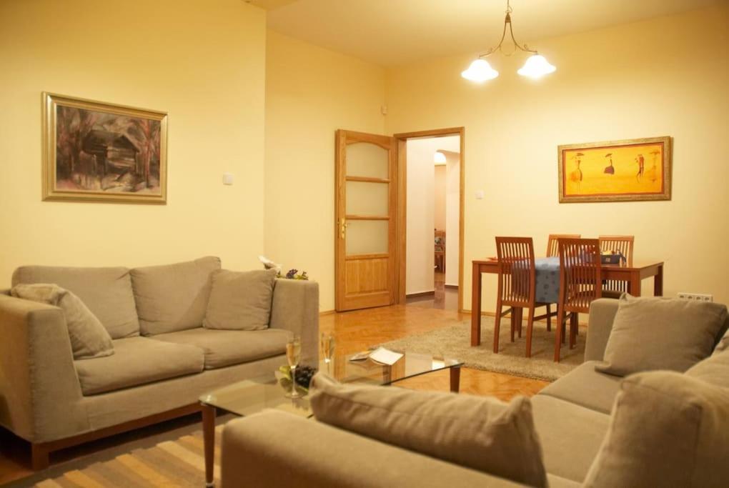 Alegra Apartment In Sofia Downtown Luaran gambar