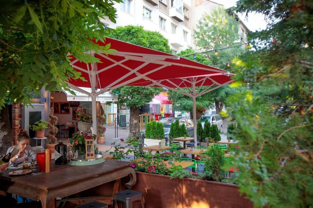 Alegra Apartment In Sofia Downtown Luaran gambar