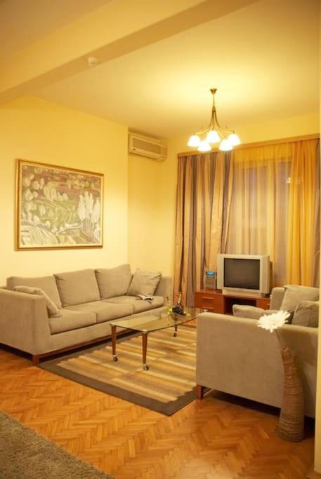 Alegra Apartment In Sofia Downtown Luaran gambar